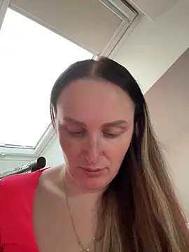 Snapshot of TomilaSi chatting on 06/11/26, 06:38 TomilaSi online show from 06/11/26, 06:38