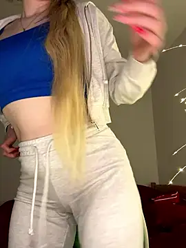 Snapshot of TomilaSi chatting on 01/12/26, 03:08 TomilaSi online show from 01/12/26, 03:08