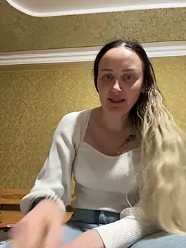 Snapshot of TomilaSi chatting on 12/05/25, 07:23 TomilaSi online show from 12/05/25, 07:23