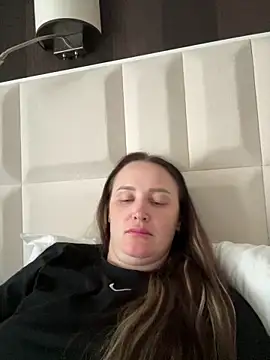 Snapshot of TomilaSi chatting on 04/07/26, 06:59 TomilaSi online show from 04/07/26, 06:59