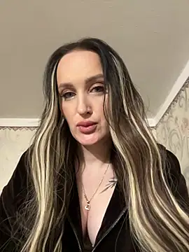 Snapshot of TomilaSi chatting on 02/22/26, 07:26 TomilaSi online show from 02/22/26, 07:26