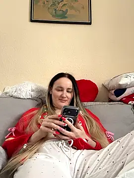 Snapshot of TomilaSi chatting on 01/08/26, 11:16 TomilaSi online show from 01/08/26, 11:16