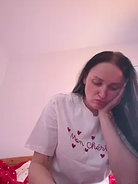 Snapshot of TomilaSi chatting on 02/24/26, 09:04 TomilaSi online show from 02/24/26, 09:04