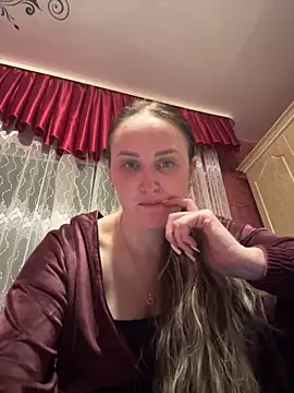 Snapshot of TomilaSi chatting on 03/10/26, 08:24 TomilaSi online show from 03/10/26, 08:24