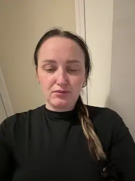 TomilaSi online show from 05/18/26, 11:53