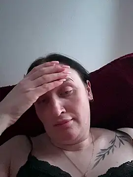 Snapshot of TomilaSi chatting on 02/05/26, 10:49 TomilaSi online show from 02/05/26, 10:49