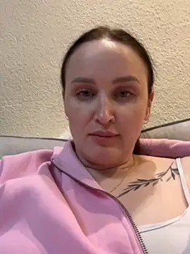 Snapshot of TomilaSi chatting on 02/07/26, 09:12 TomilaSi online show from 02/07/26, 09:12