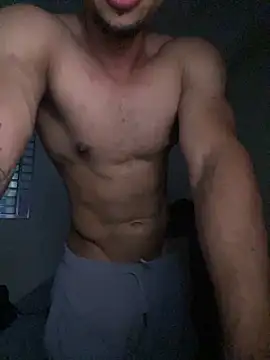 MoreninhoMagrinho online show from 12/16/25, 04:06