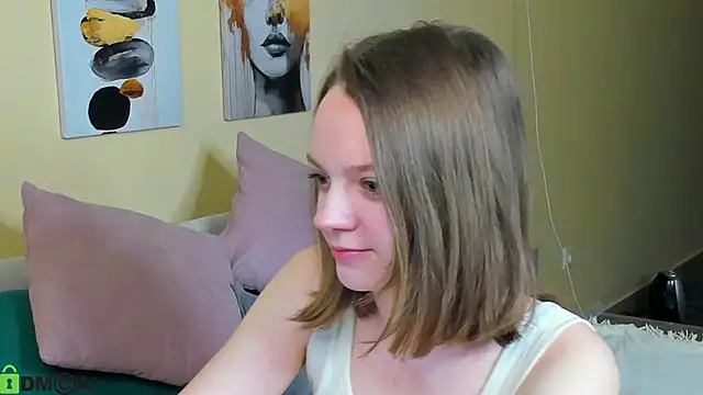 Olivia Riesz online show from 04/05/26, 01:12