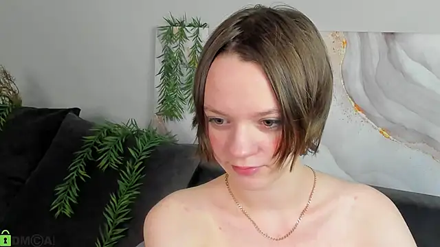 Olivia Riesz online show from 04/21/26, 01:07