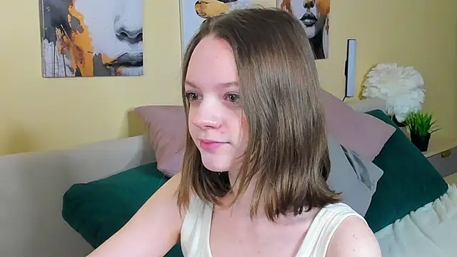 Olivia Riesz online show from 04/07/26, 01:18