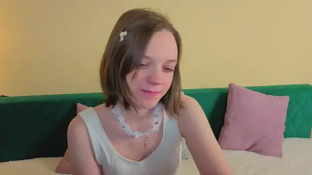 Olivia Riesz online show from 01/14/26, 01:42