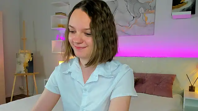 Olivia Riesz online show from 12/01/25, 02:12