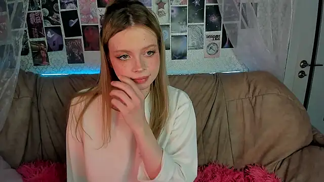 AlysaMeow online show from 05/19/26, 10:33