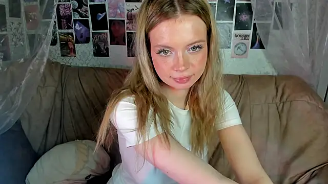 AlysaMeow online show from 05/15/26, 02:09
