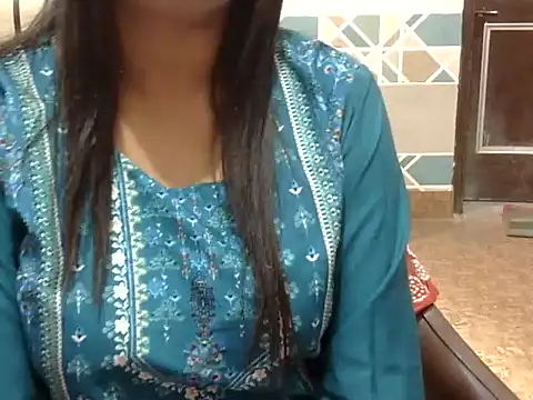 Snapshot of Harmanjeet_kaur chatting on 03/11/26, 06:18 Harmanjeet kaur online show from 03/11/26, 06:18