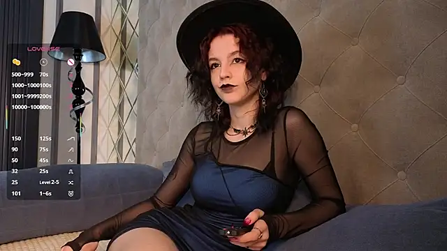 Snapshot of SharaSauer chatting on 02/20/26, 01:02 SharaSauer online show from 02/20/26, 01:02