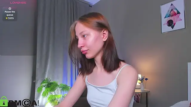 lally cute online show from 12/04/25, 11:20