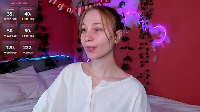 lally cute online show from 02/25/26, 05:07