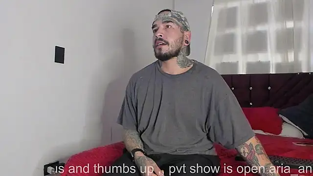 ARIA AND NICK online show from 01/10/26, 01:28