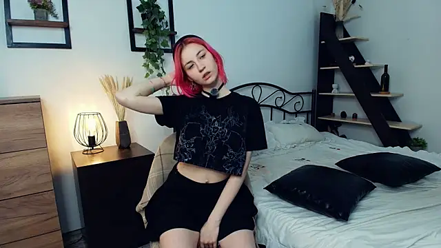 JenaePilkenton online show from 12/14/25, 08:09