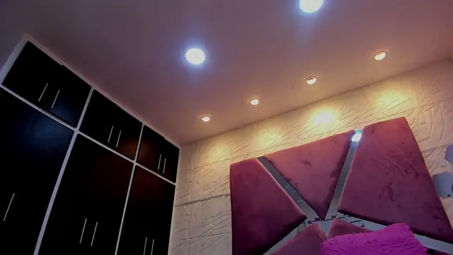 sol-angel online show from 05/12/26, 04:24