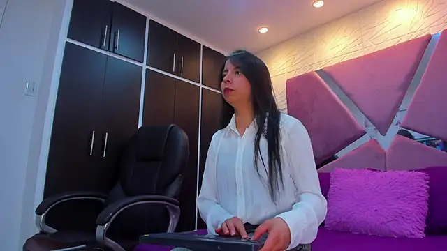 sol-angel online show from 05/19/26, 04:03