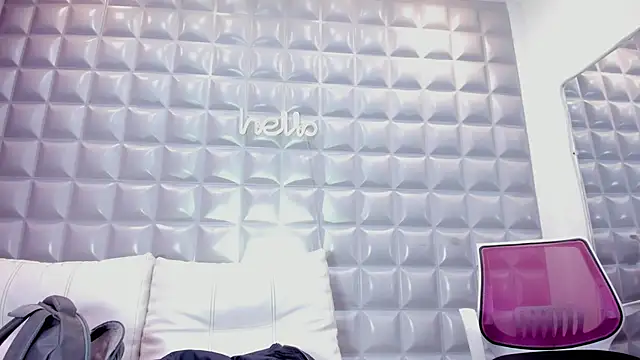 sol-angel online show from 12/20/25, 03:59