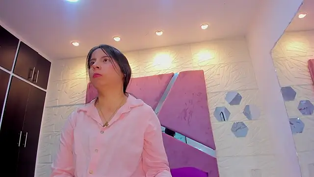 sol-angel online show from 05/06/26, 03:49