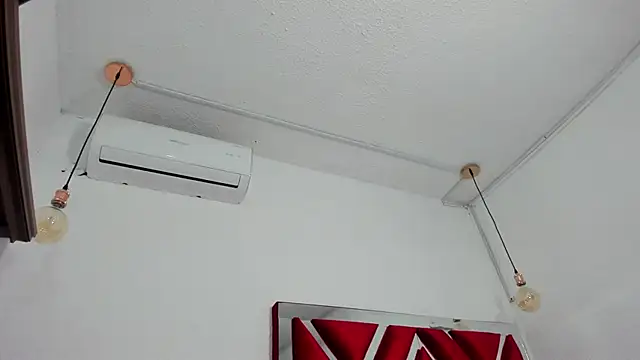 VALERIAQUEENTS   online show from 03/12/26, 03:23