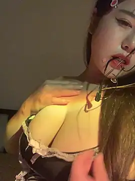 boniu-mimi online show from 11/30/25, 02:40