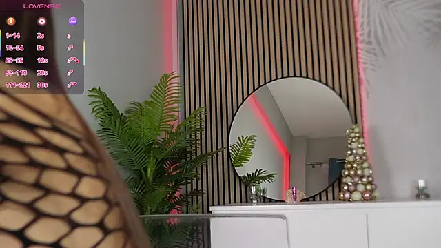 Jessy Cruz  online show from 12/22/25, 05:40