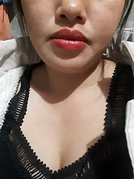 mai-mai-97 online show from 12/05/25, 02:04