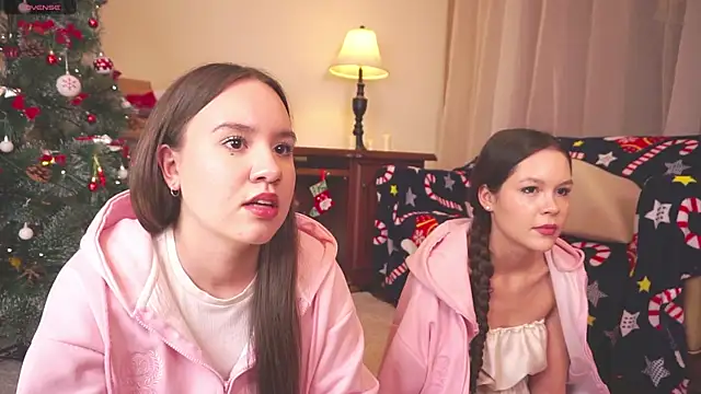 VirginiaRowe online show from 12/17/25, 02:55