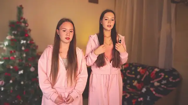 VirginiaRowe online show from 12/01/25, 01:56