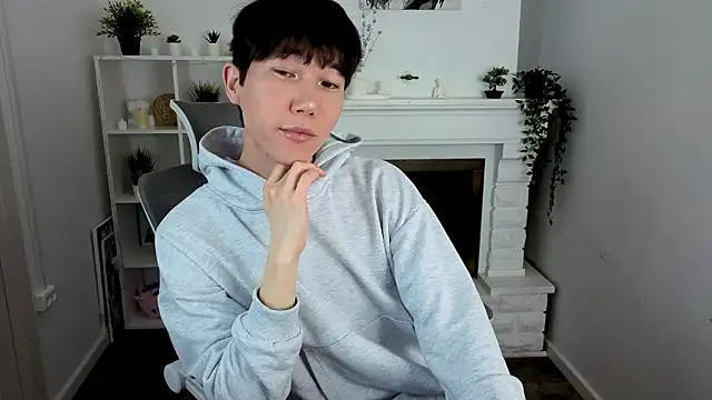 YugoAsian online show from 01/18/26, 12:30