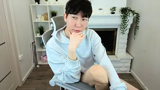 YugoAsian online show from 01/10/26, 12:44