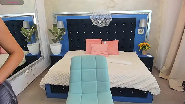 Snapshot of Yasminehot chatting on 12/02/25, 08:16 Yasminehot online show from 12/02/25, 08:16