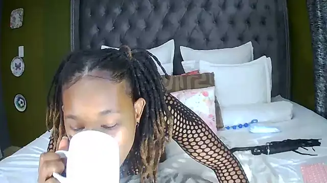 JuicyEbonyGoddess online show from 03/11/26, 08:58