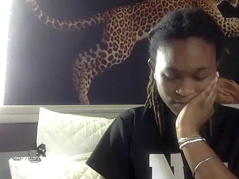 JuicyEbonyGoddess online show from 04/05/26, 08:32