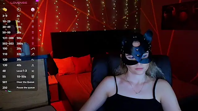 Snapshot of _Sweet__Cat_ chatting on 04/30/26, 08:57 Sweet Cat online show from 04/30/26, 08:57