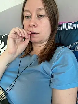 Snapshot of Brooke_lover chatting on 06/02/26, 04:45 Brooke lover online show from 06/02/26, 04:45