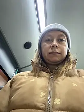 Brooke lover online show from 04/03/26, 06:47