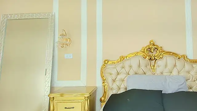 HallieStone online show from 02/05/26, 12:56