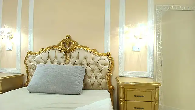 HallieStone online show from 03/27/26, 12:17