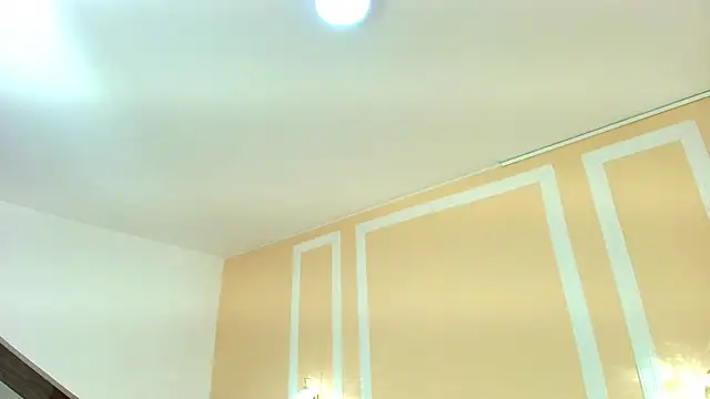 Snapshot of HallieStone chatting on 05/22/26, 01:53 HallieStone online show from 05/22/26, 01:53