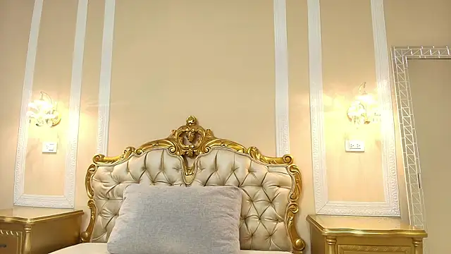 HallieStone online show from 03/26/26, 12:03