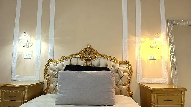 HallieStone online show from 03/31/26, 12:07