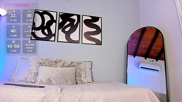 AmaraStorm online show from 12/18/25, 07:40