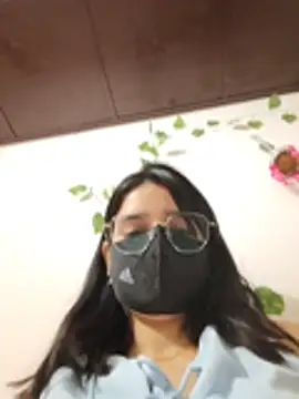 Snapshot of Sexolinaa chatting on 05/29/26, 02:56 Sexolinaa online show from 05/29/26, 02:56